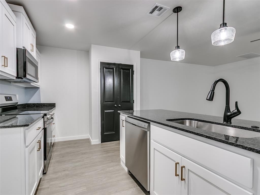 13015 Nw 3rd Court - Photo 19