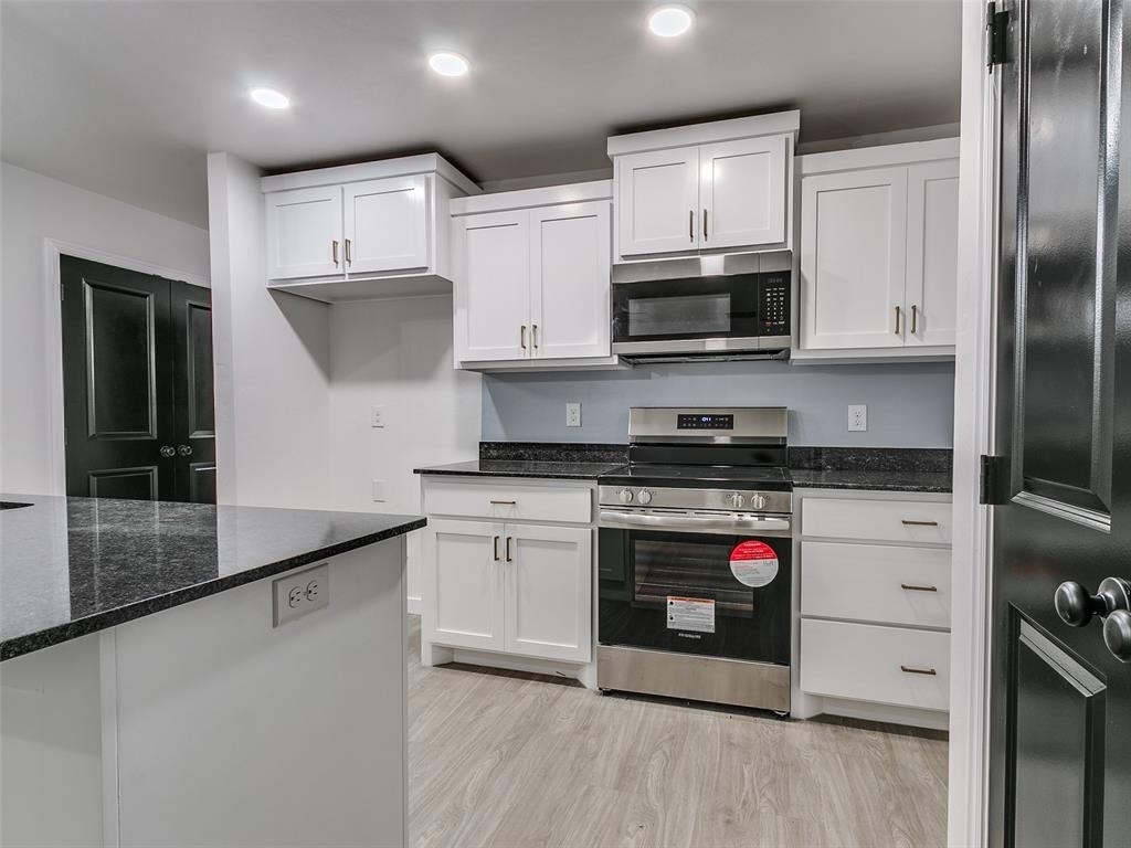 13015 Nw 3rd Court - Photo 17