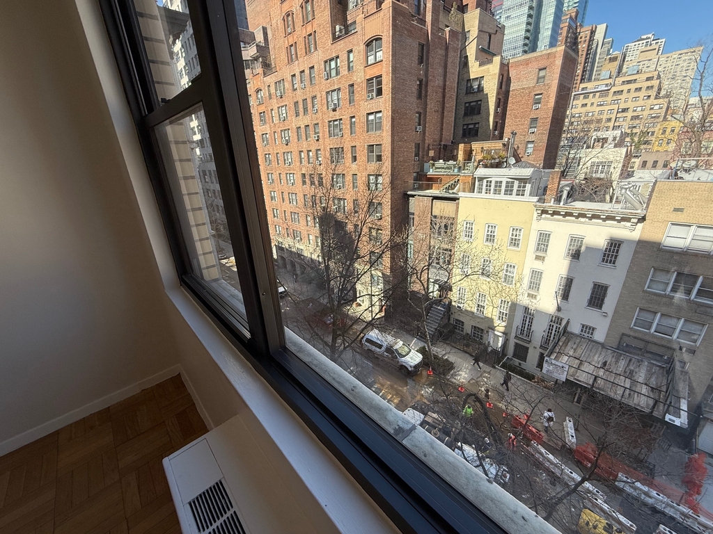 333 East 49th Street - Photo 1