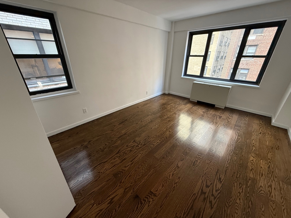 405 East 56th Street - Photo 7