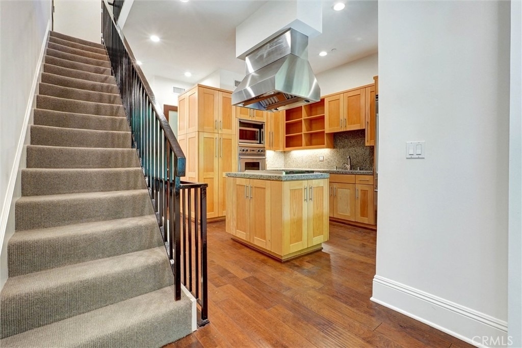 2323 S Beverly Glen - Photo 9