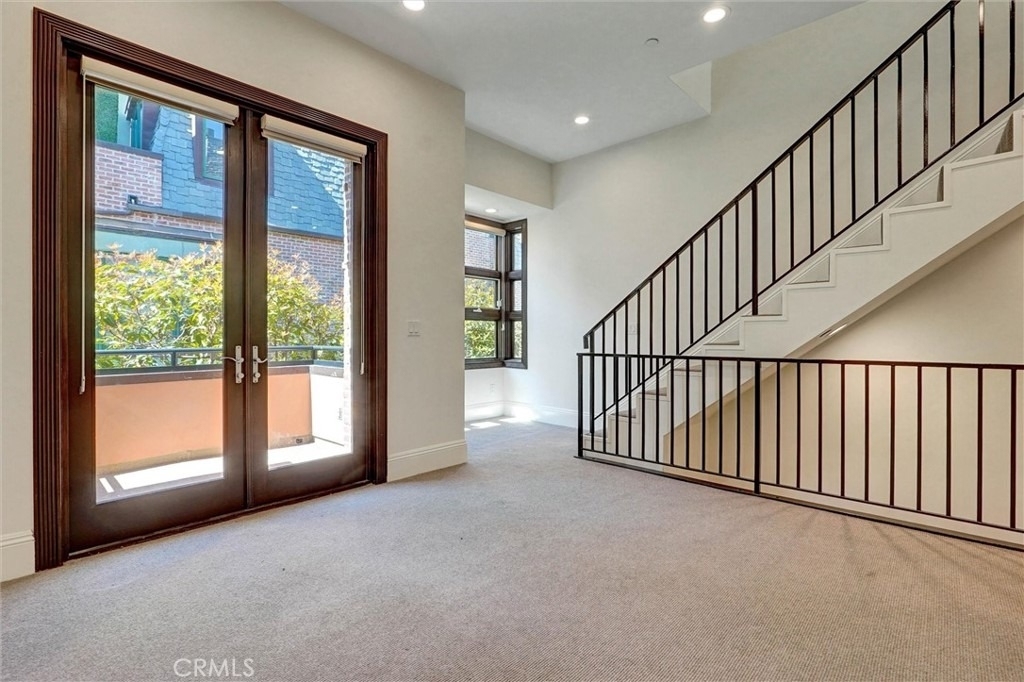 2323 S Beverly Glen - Photo 15