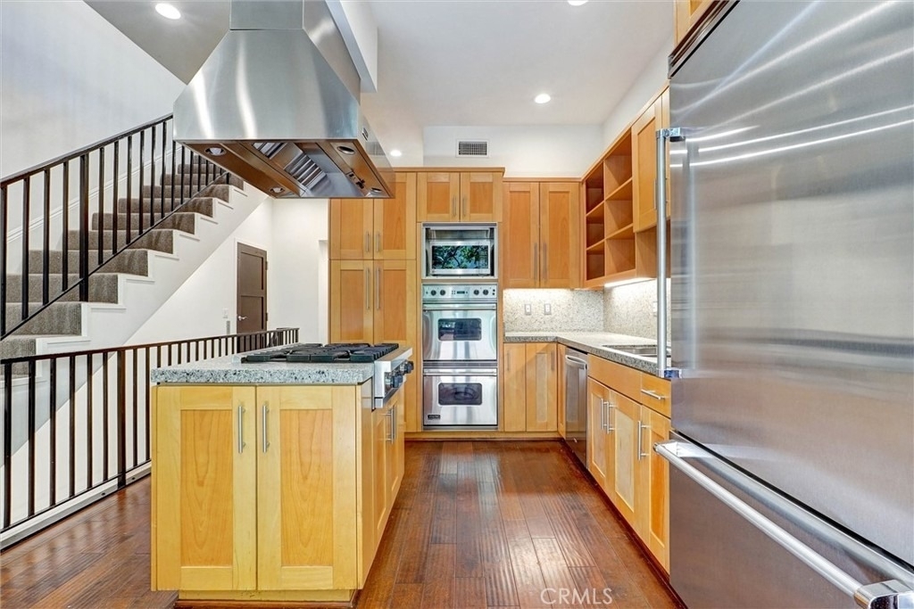 2323 S Beverly Glen - Photo 7
