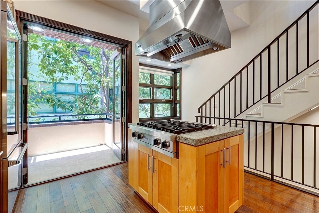 2323 S Beverly Glen - Photo 6