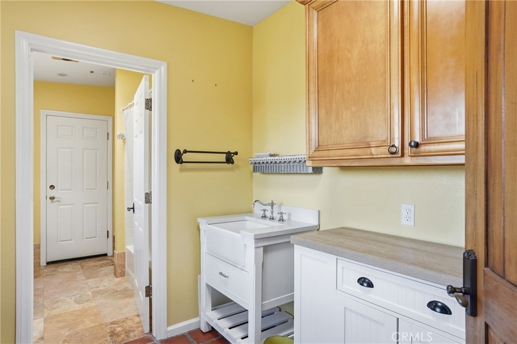 2611 Janin Way - Photo 37