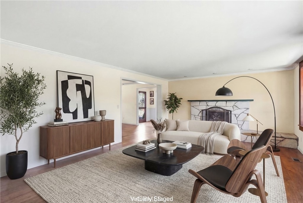 2611 Janin Way - Photo 2