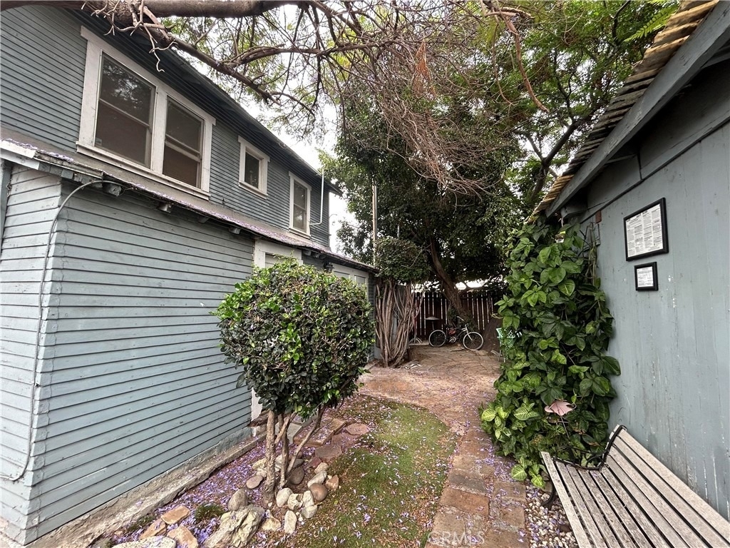 384 W 15th St - Photo 15