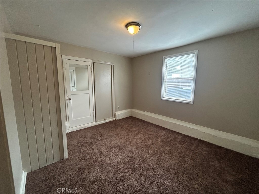 384 W 15th St - Photo 4