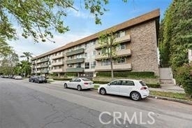 525 N Sycamore Avenue - Photo 2