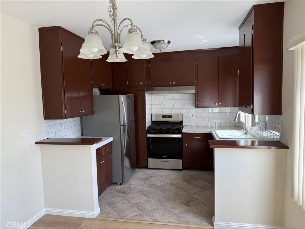 1626 N Kingsley - Photo 4