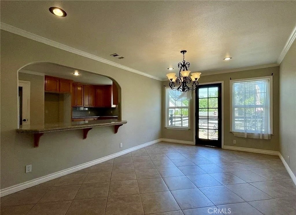1049 Evergreen Court - Photo 15
