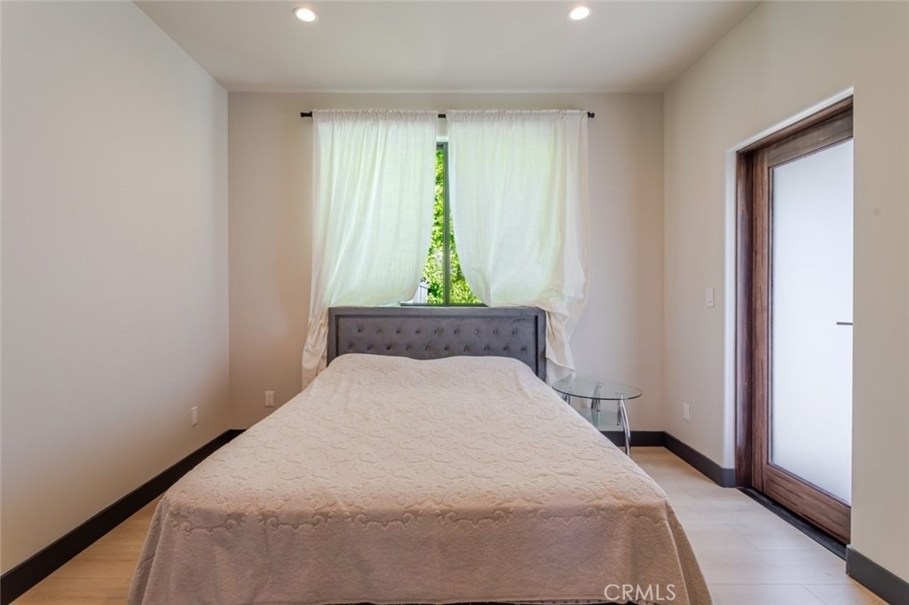 8252 Morse Avenue - Photo 19