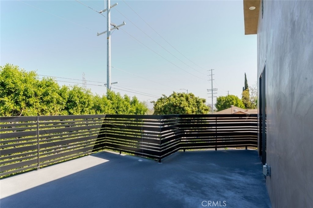 8252 Morse Avenue - Photo 31