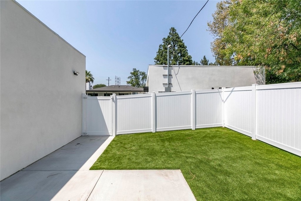 17440 Index Street - Photo 24