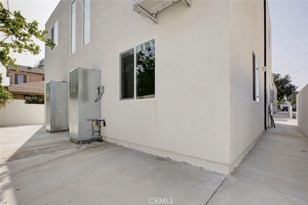 1070 Allen - Photo 22