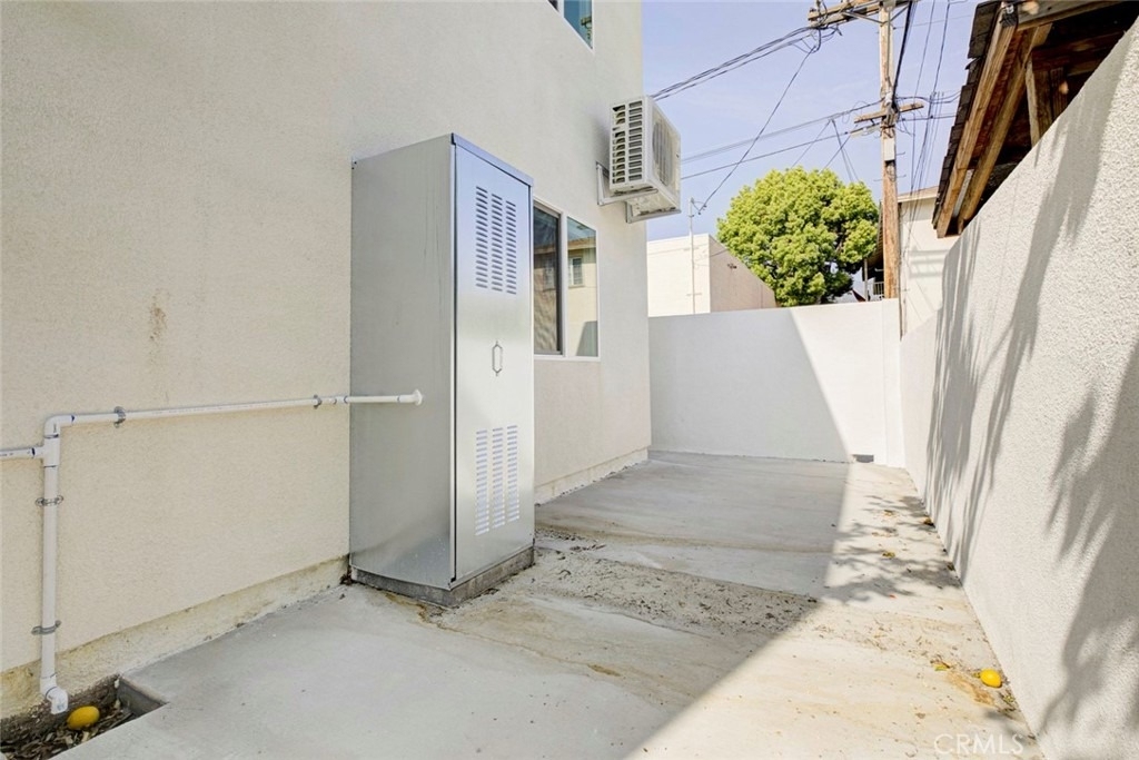 1070 Allen - Photo 20