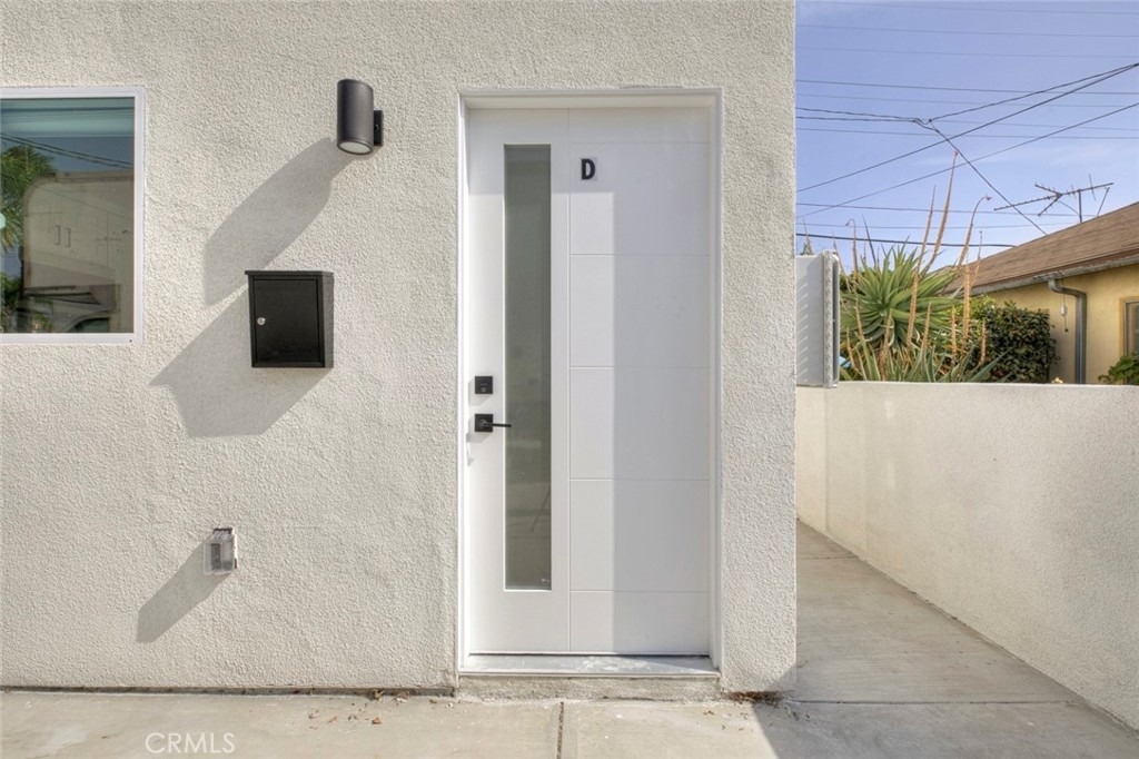 1070 Allen - Photo 1