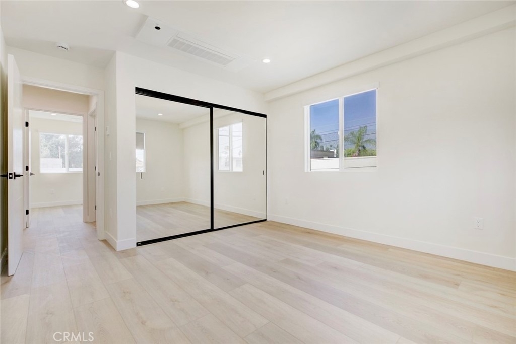 1070 Allen Avenue - Photo 19