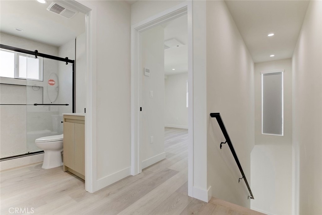 1070 Allen Avenue - Photo 14