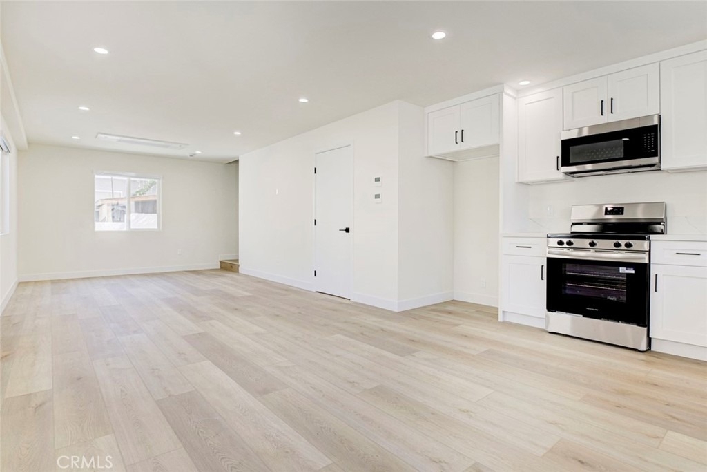 1070 Allen Avenue - Photo 4