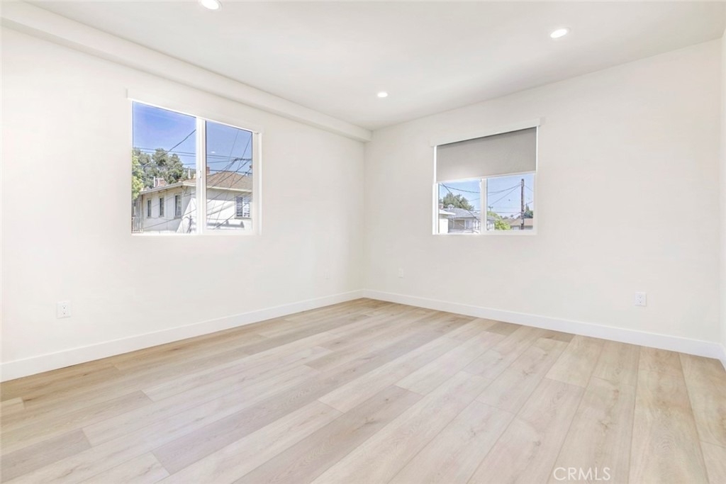 1070 Allen Avenue - Photo 18
