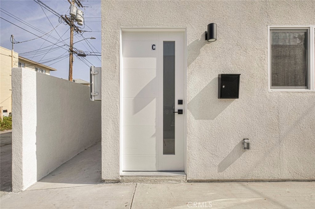 1070 Allen Avenue - Photo 3