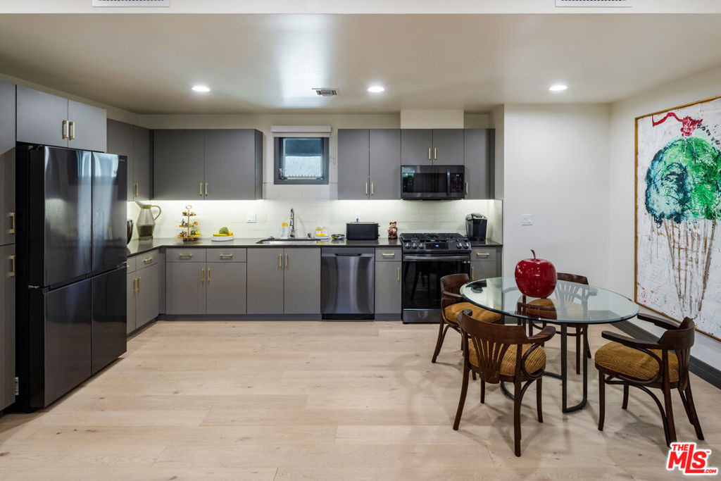 118 N Orlando Avenue - Photo 4
