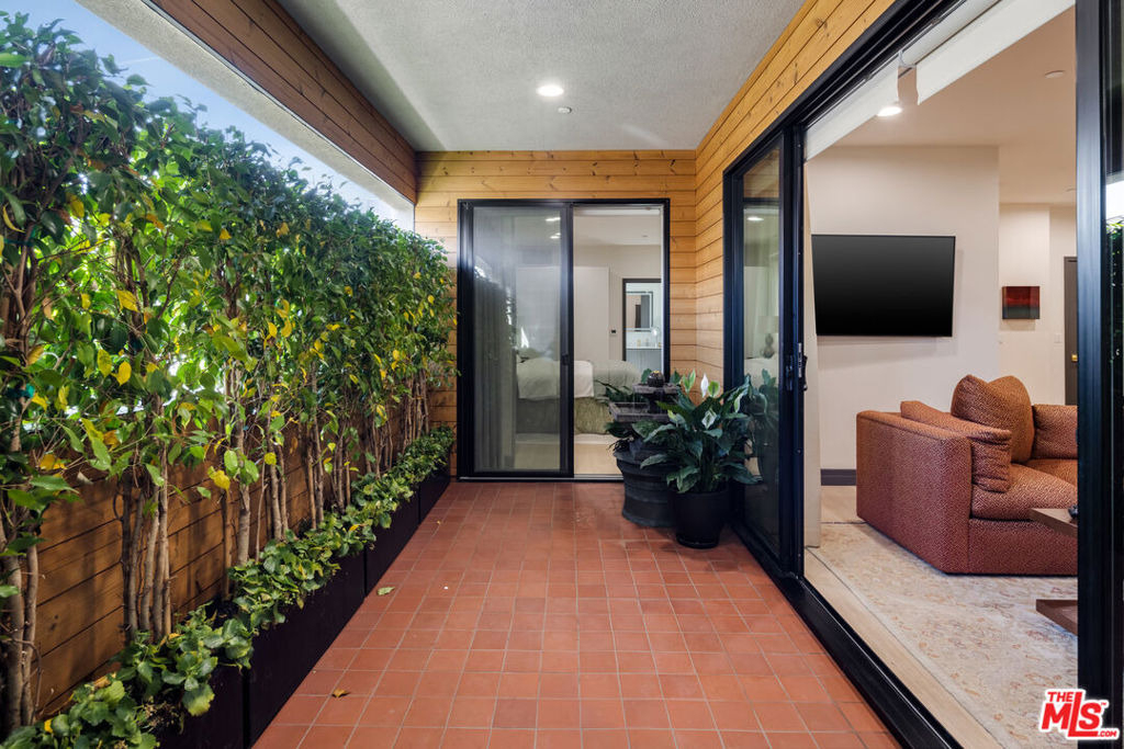118 N Orlando Avenue - Photo 6
