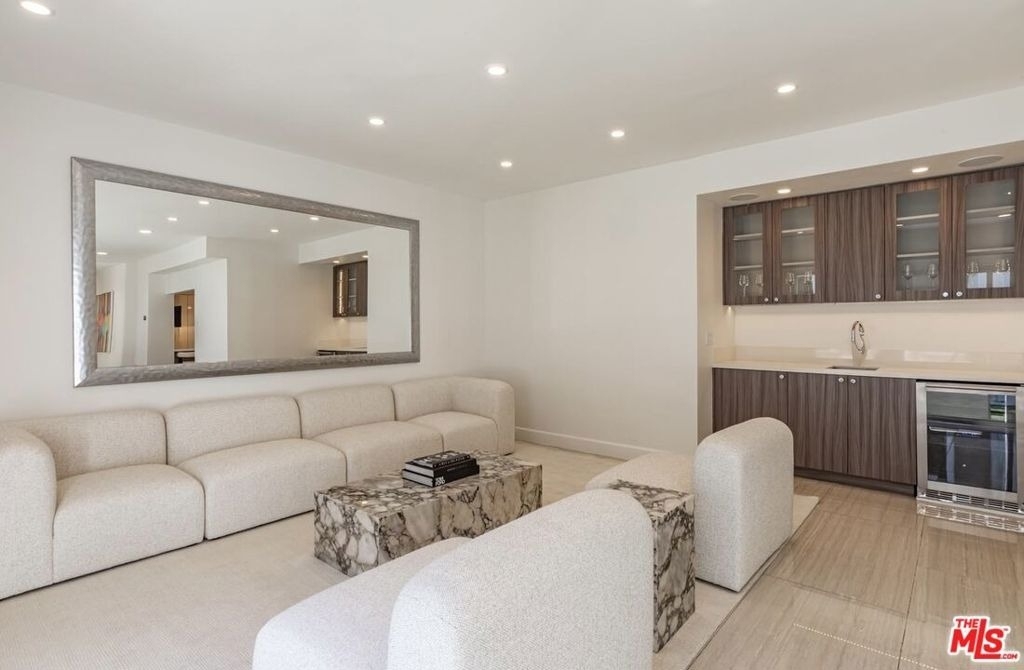 703 N Maple Drive - Photo 16