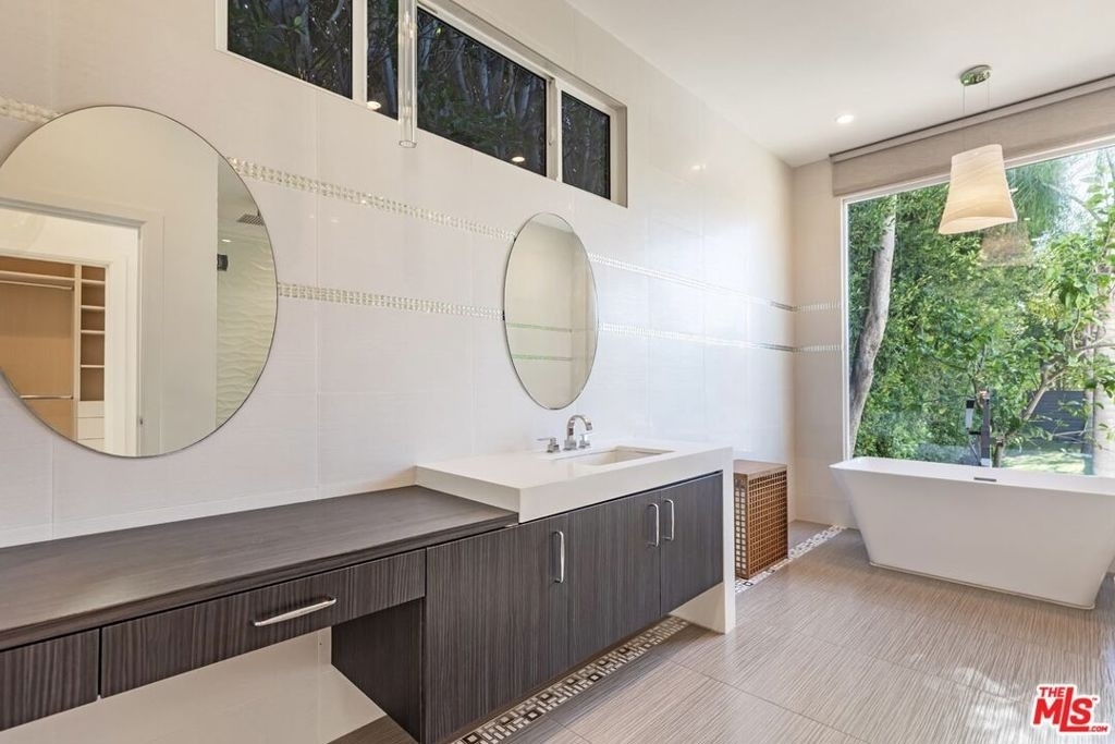 703 N Maple Drive - Photo 22