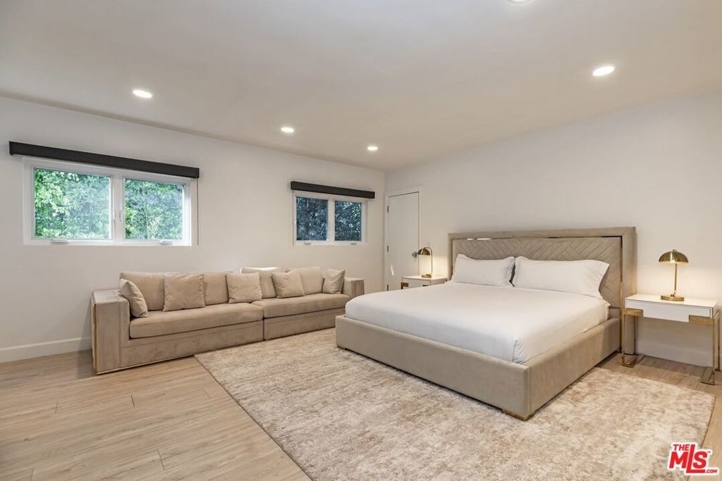 703 N Maple Drive - Photo 26