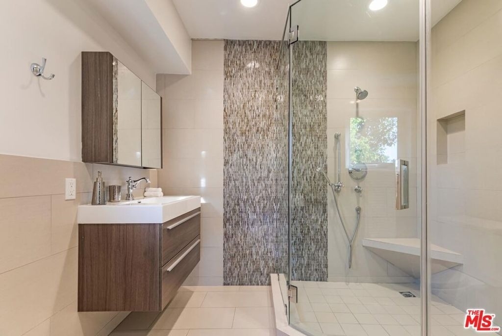 703 N Maple Drive - Photo 34