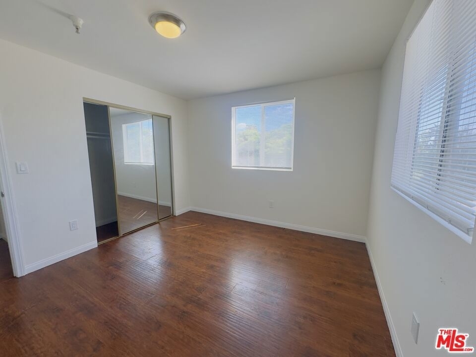 10605 Avalon Boulevard - Photo 26