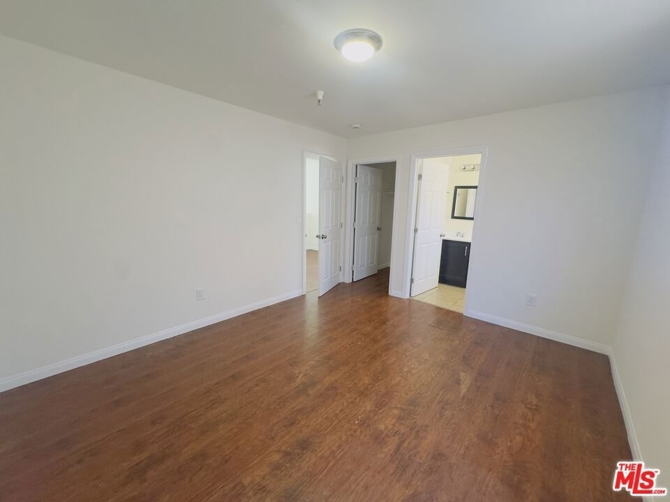 10605 Avalon Boulevard - Photo 24