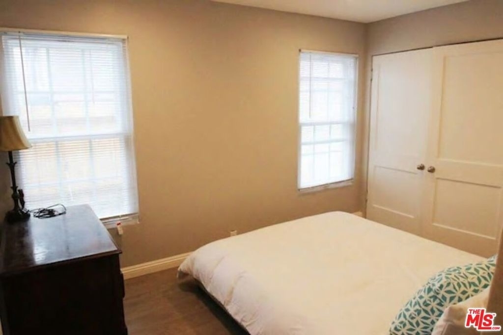 8719 Yorktown Avenue - Photo 10