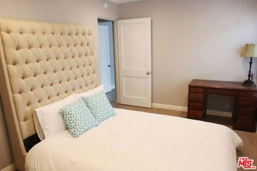 8719 Yorktown Avenue - Photo 9