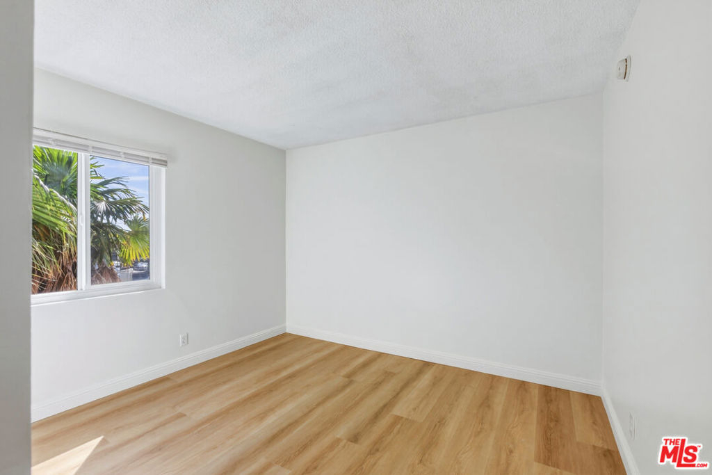 5117 Crenshaw Boulevard - Photo 16