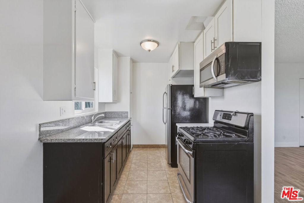 5117 Crenshaw Boulevard - Photo 11