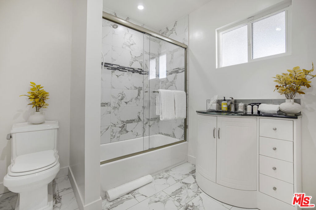 18202 Rancho Street - Photo 30