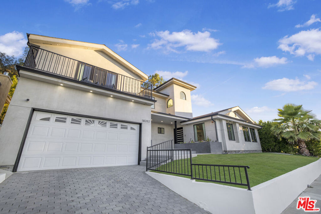 18202 Rancho Street - Photo 6