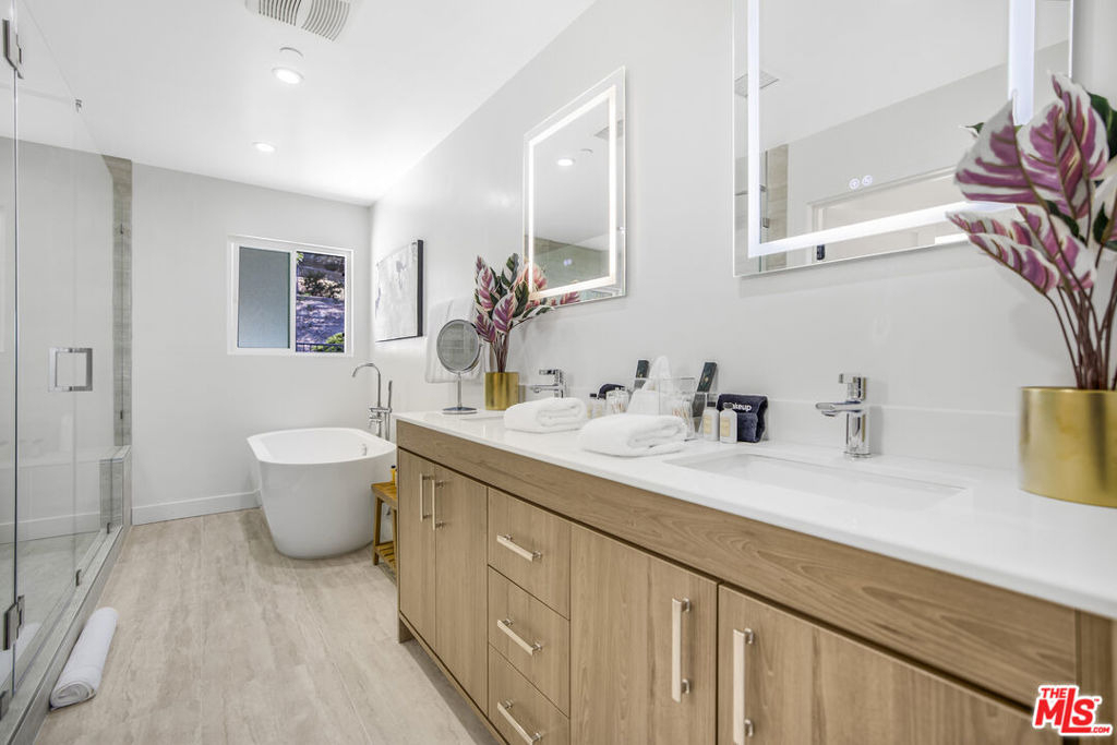 18202 Rancho Street - Photo 24