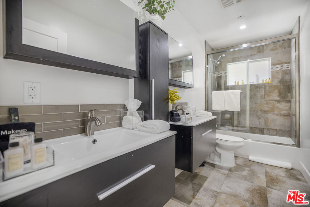 18202 Rancho Street - Photo 28