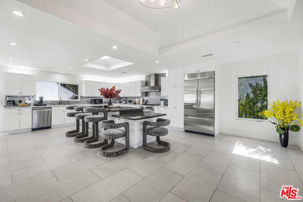 18202 Rancho Street - Photo 14