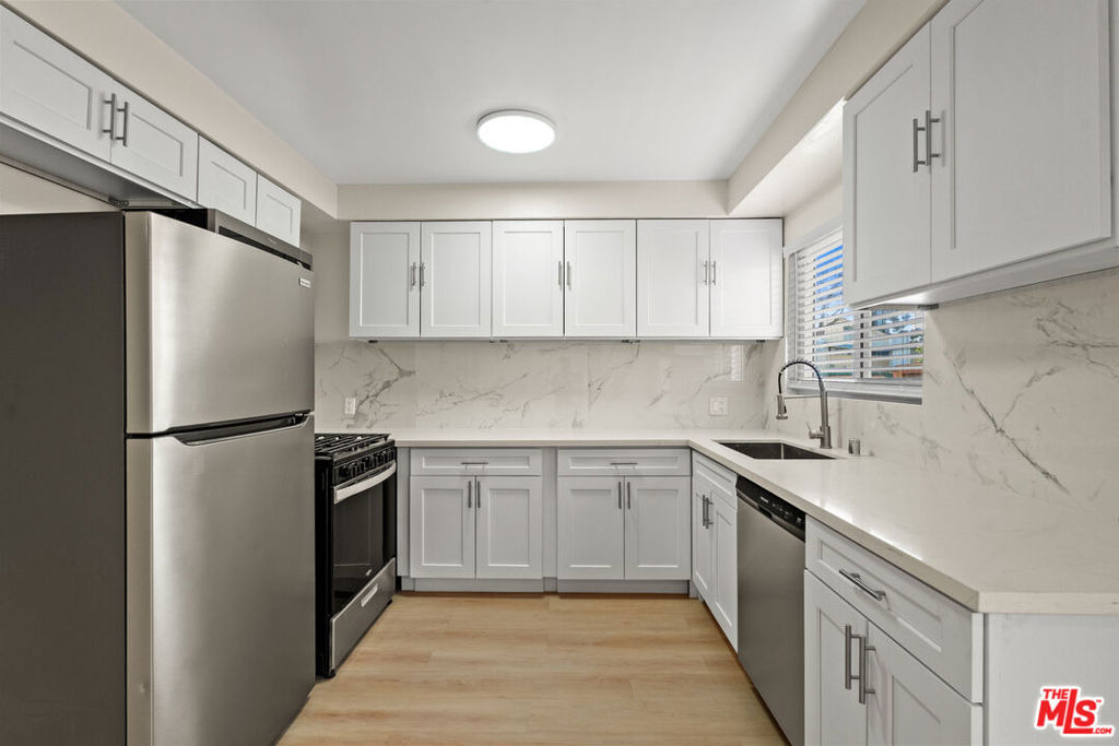 7825 W Manchester Avenue - Photo 2
