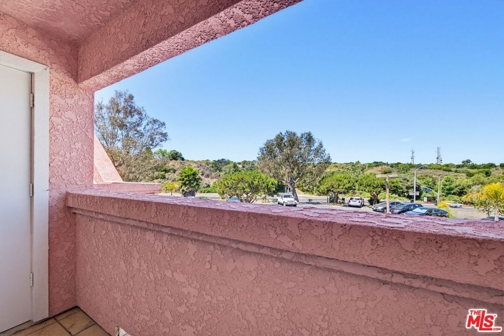 4810 S La Brea Avenue - Photo 7