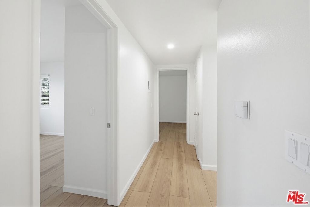 4810 S La Brea Avenue - Photo 11