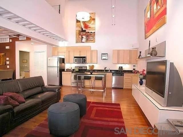 1501 Front St - Photo 3