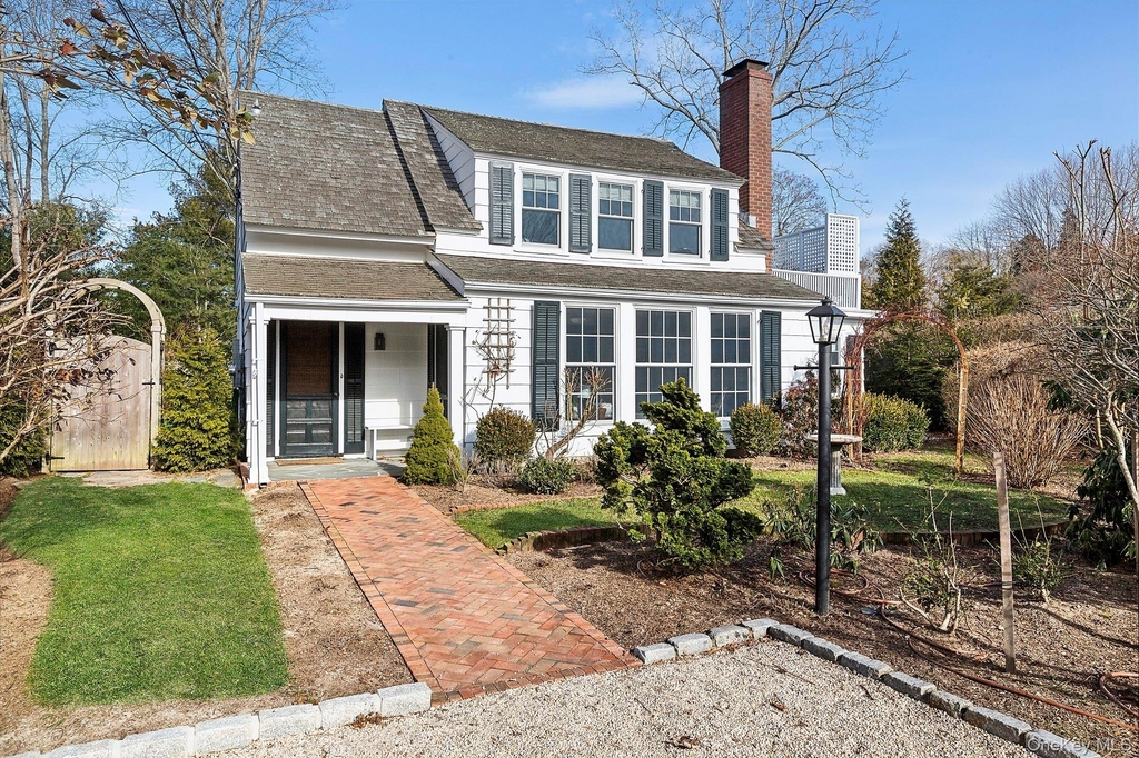 393 Hill Street - Photo 0
