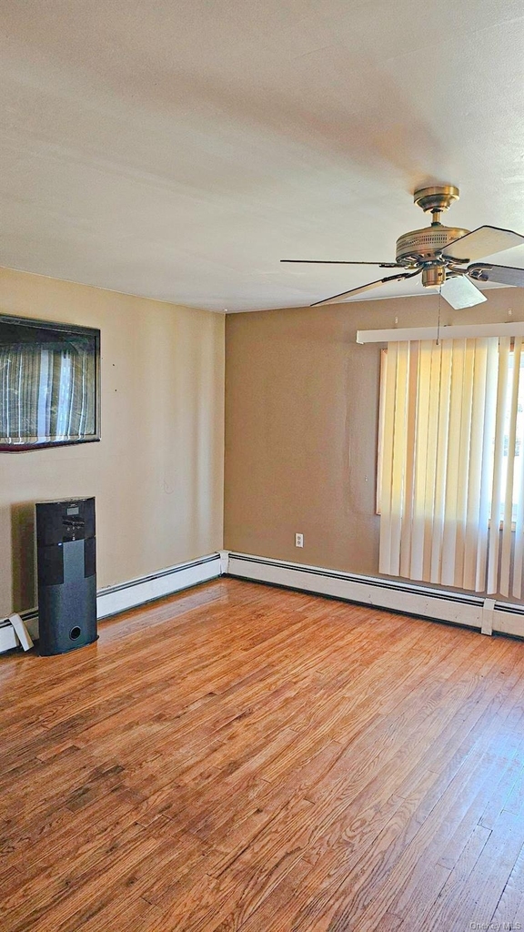 225 Monhagen Avenue - Photo 1