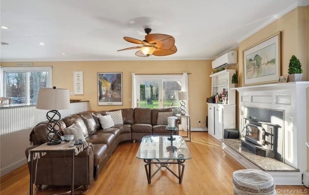 23 N Westbury Road - Photo 4